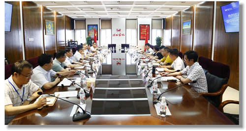 重慶農(nóng)資董事長(zhǎng)陳松一行到訪宜化集團(tuán)(圖1) 重慶農(nóng)資董事長(zhǎng)陳松一行到訪宜化集團(tuán)(圖1)