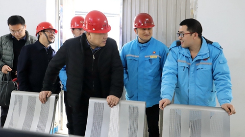 袁衛(wèi)東到股份、楚星和新項目現(xiàn)場調(diào)研(圖2)