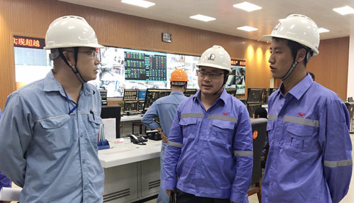 宜化集團(tuán)優(yōu)秀班組長“三個一”活動圓滿結(jié)束(圖7) 宜化集團(tuán)優(yōu)秀班組長“三個一”活動圓滿結(jié)束(圖7)