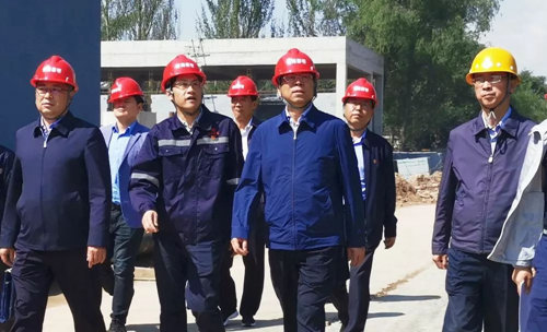 青海省副省長(zhǎng)王黎明一行到青海黎明調(diào)研(圖1) 青海省副省長(zhǎng)王黎明一行到青海黎明調(diào)研(圖1)