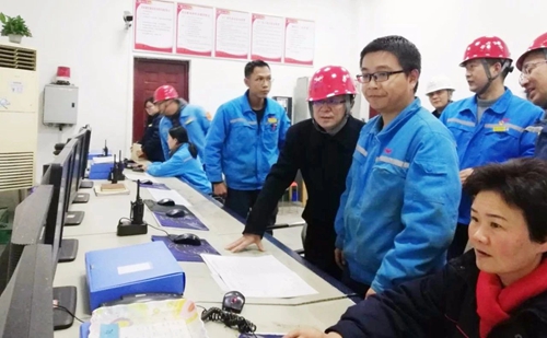 王大真新年前夕夜查股份公司(圖2) 王大真新年前夕夜查股份公司(圖2)