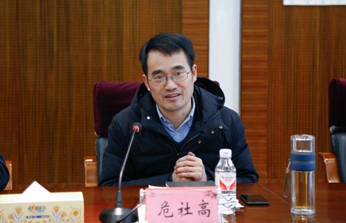 宜昌市總工會走訪慰問集團(tuán)困難職工(圖2) 宜昌市總工會走訪慰問集團(tuán)困難職工(圖2)