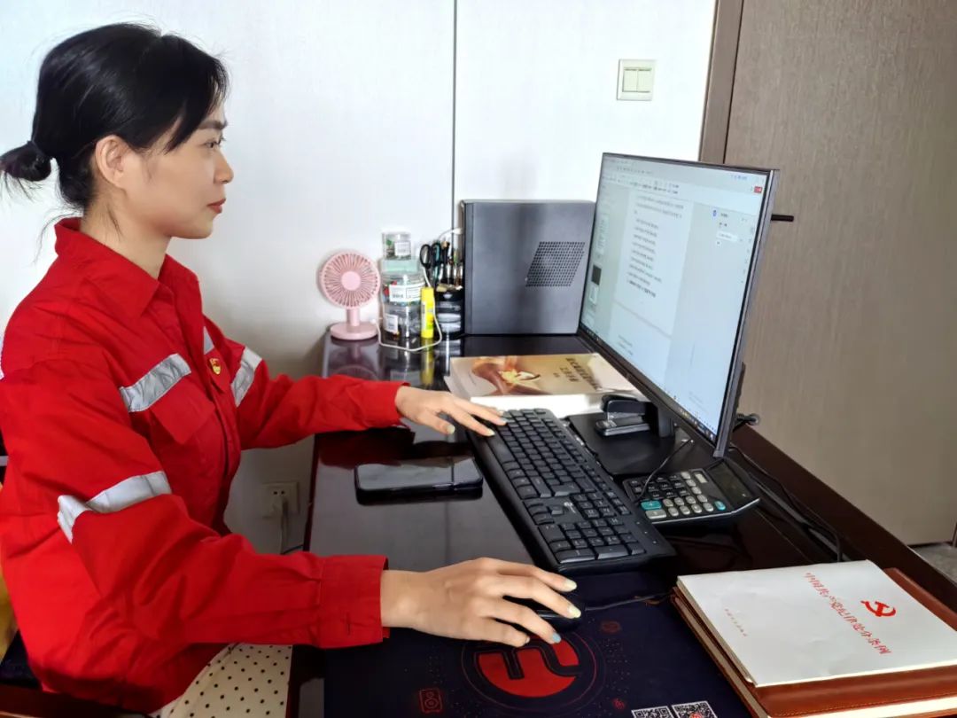 【宜化榜樣】化機公司李丹：提升素質(zhì)強技能，勇于奉獻顯擔當(圖2)