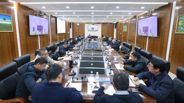 集團(tuán)召開2月份安全例會(圖1) 集團(tuán)召開2月份安全例會(圖1)