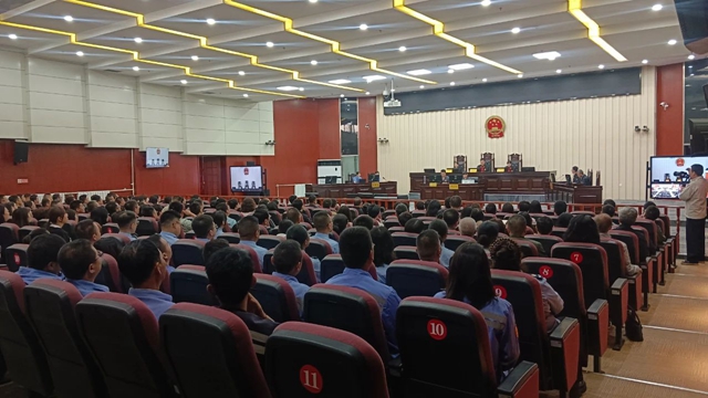 青海宜化：旁聽庭審敲警鐘，紀(jì)法紅線記心間(圖1)