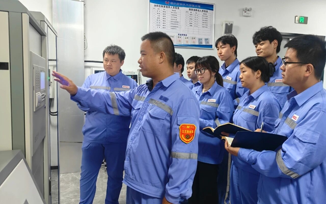 宜化大學(xué)生新工完成崗前培訓(xùn)，開啟職業(yè)新篇章(圖1)