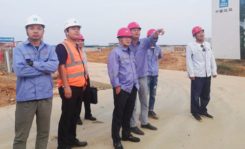 王大真節(jié)日期間現(xiàn)場察看新項目建設(shè)情況